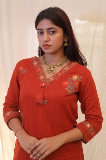 Orange Kurta set by Barnini
