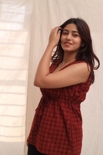 Rust Dot Tie Front Top